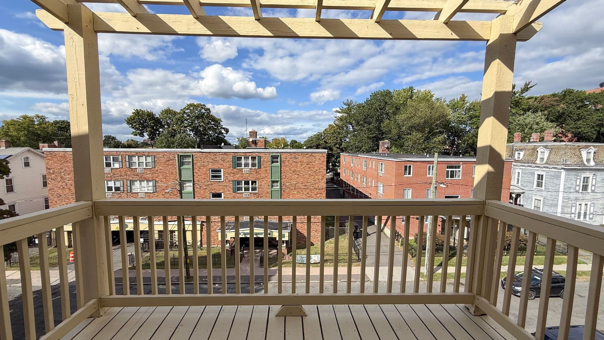 Hartford Apartment: 45 Allen Pl