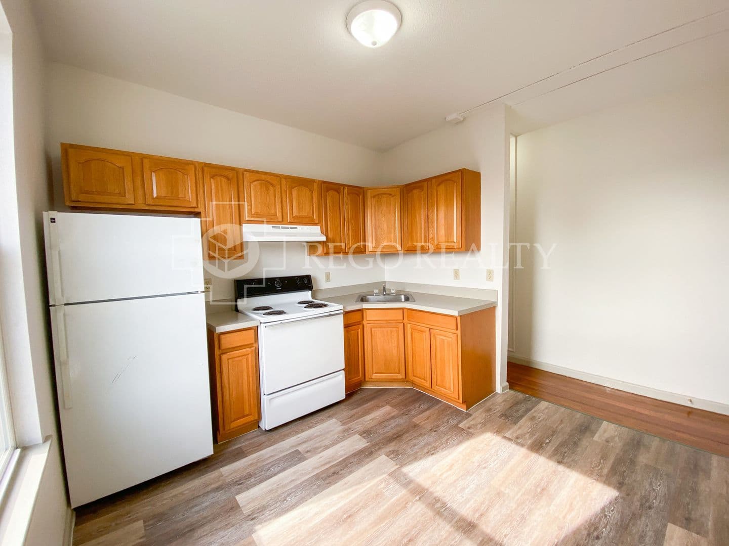 Hartford Apartment: 277 Buckingham St