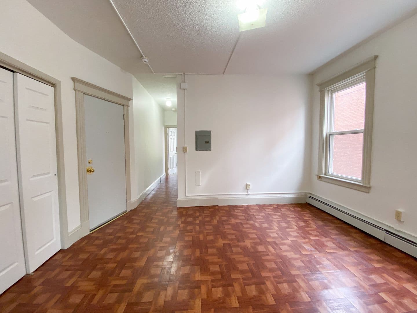 Hartford Apartment: 31-33 Bond St