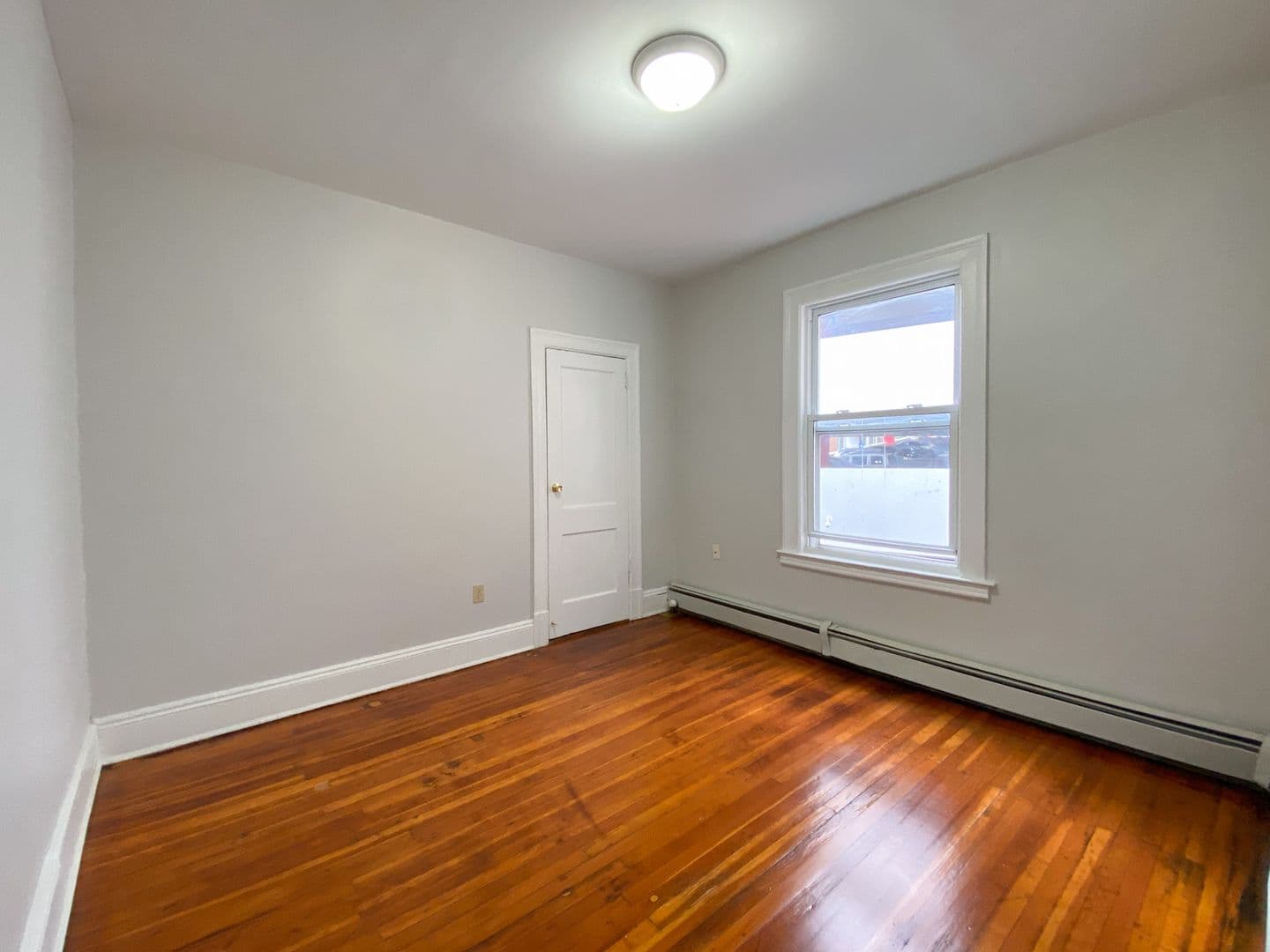 Hartford Apartment: 291 Buckingham St