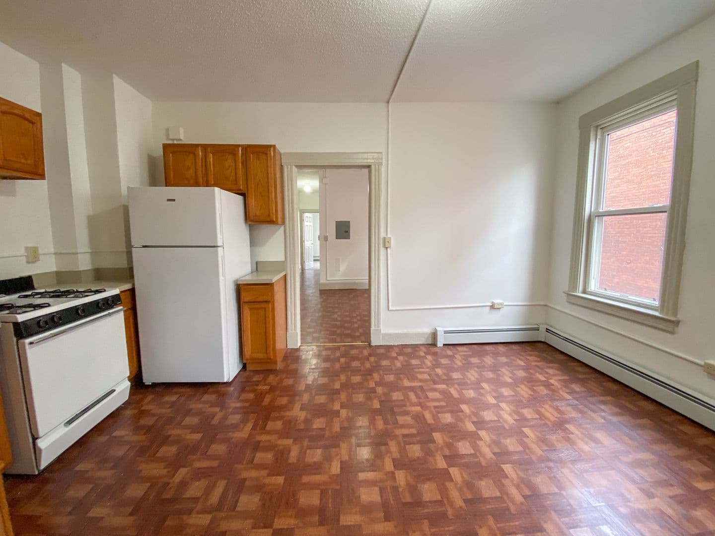 Hartford Apartment: 31-33 Bond St