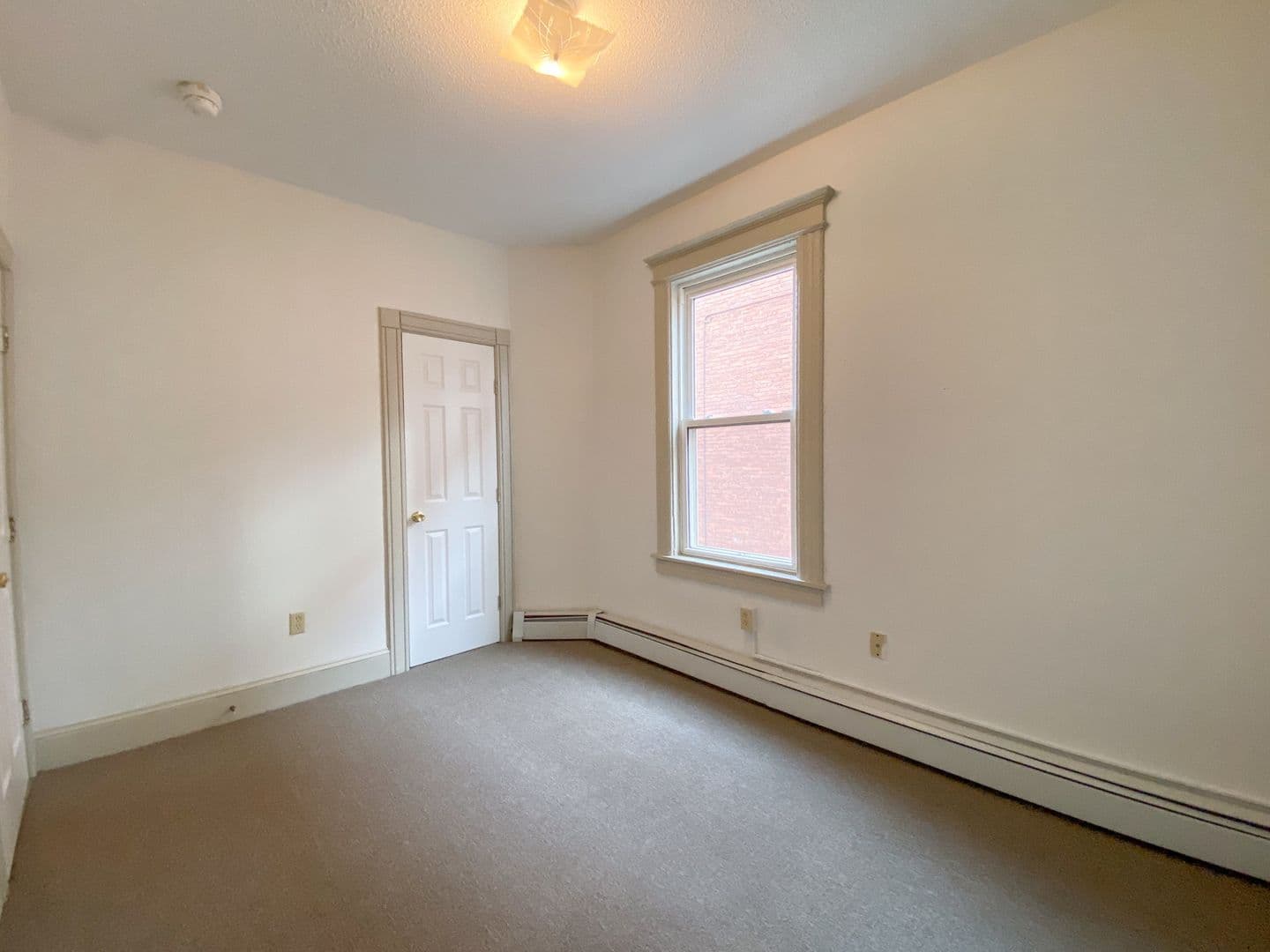 Hartford Apartment: 31-33 Bond St