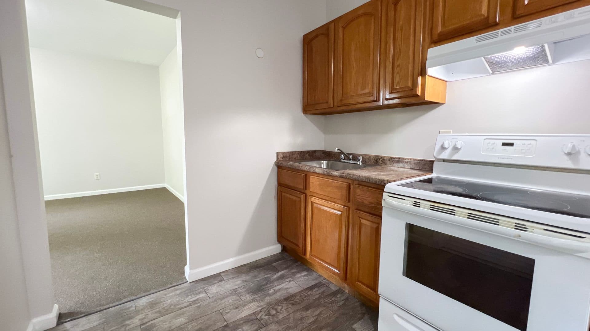 Hartford Apartment: 128-130 Nelson St