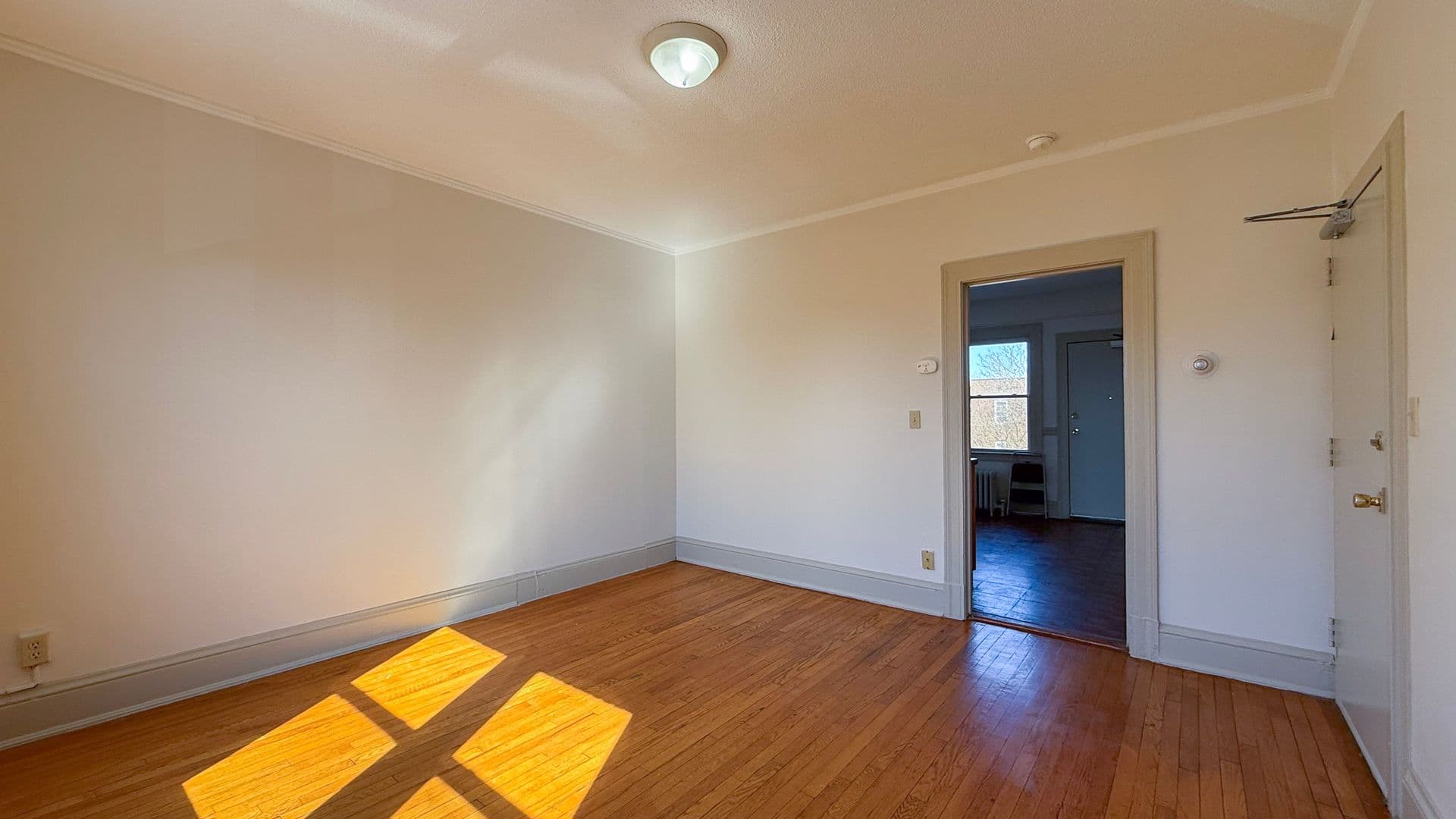Hartford Apartment: 60-62 School St