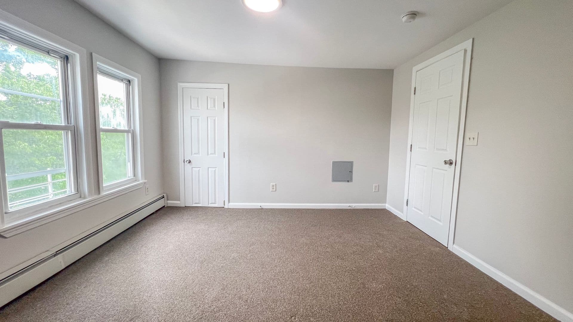 Hartford Apartment: 295 Franklin Ave