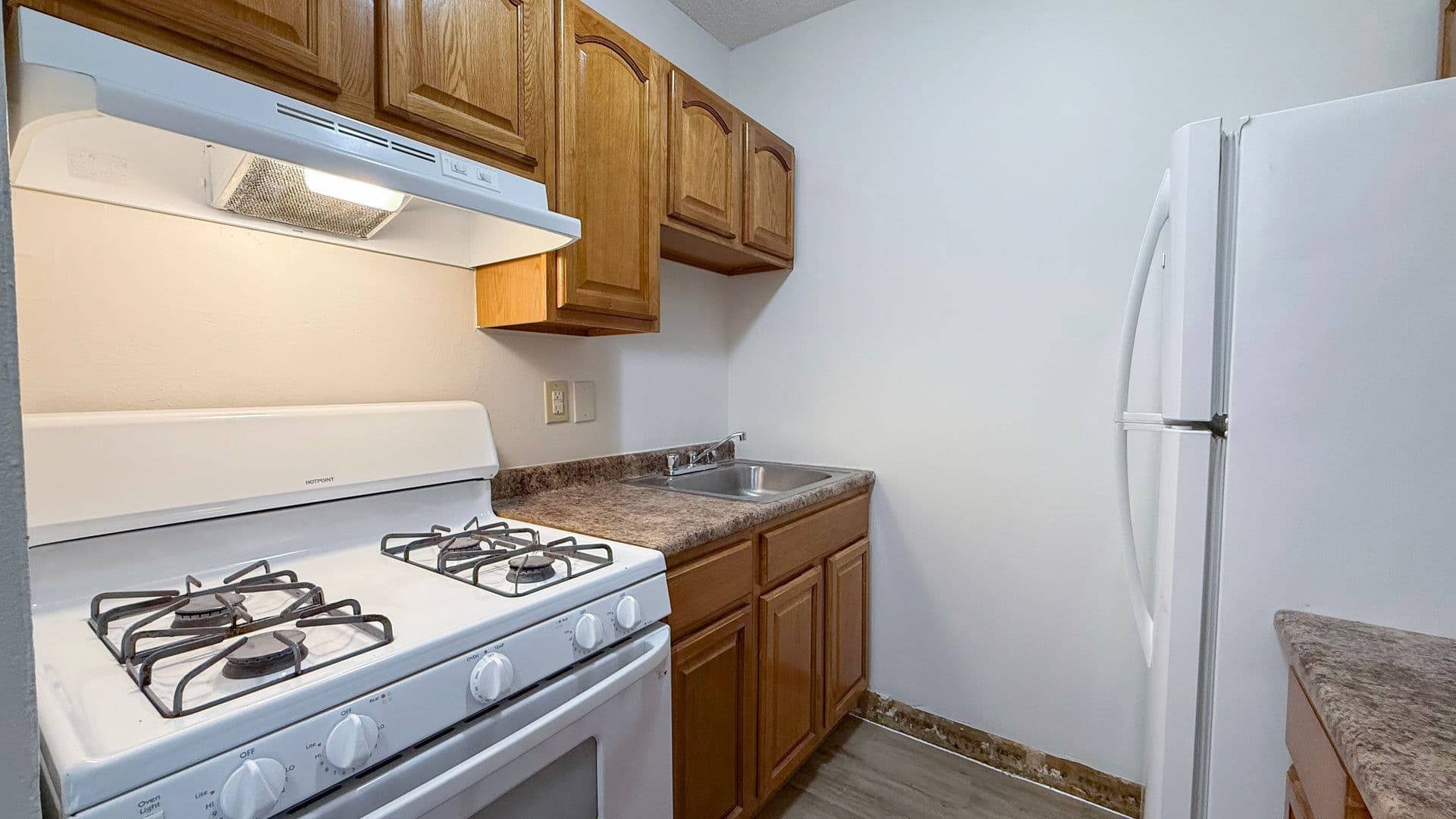 Hartford Apartment: 45 Allen Pl