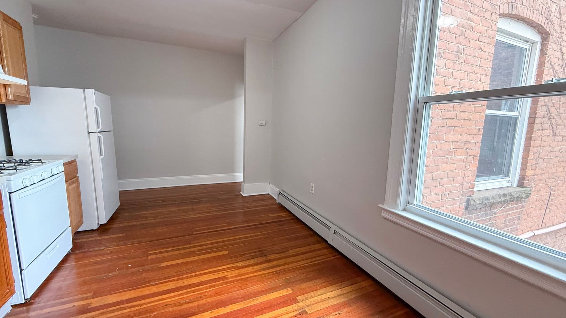 Hartford Apartment: 291 Buckingham St