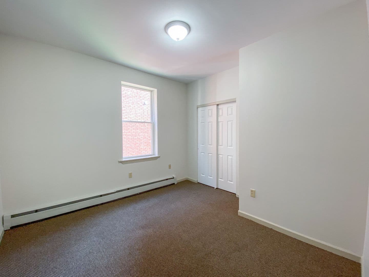 Hartford Apartment: 698-700 Broad St