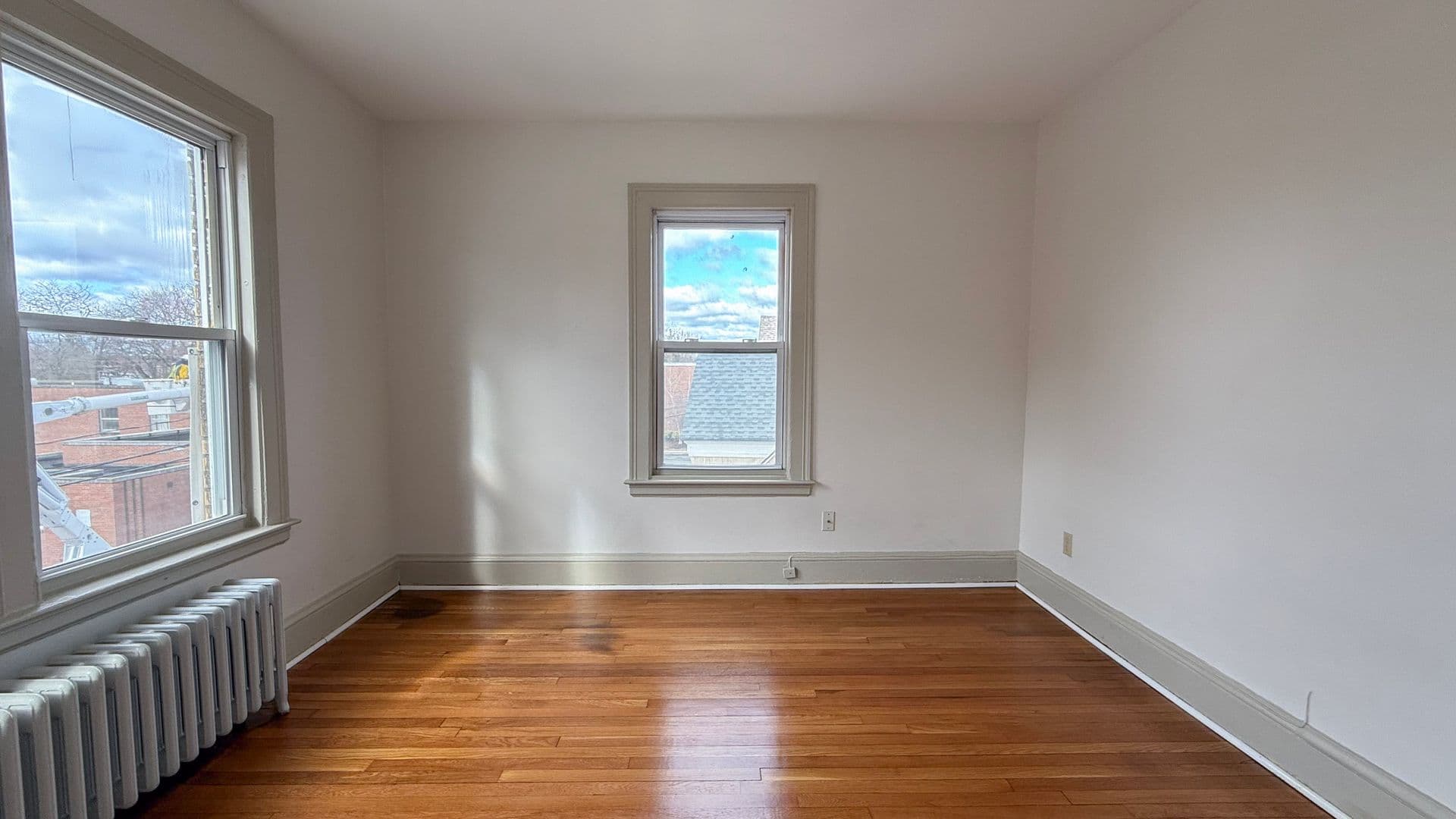 Hartford Apartment: 46 Grace St