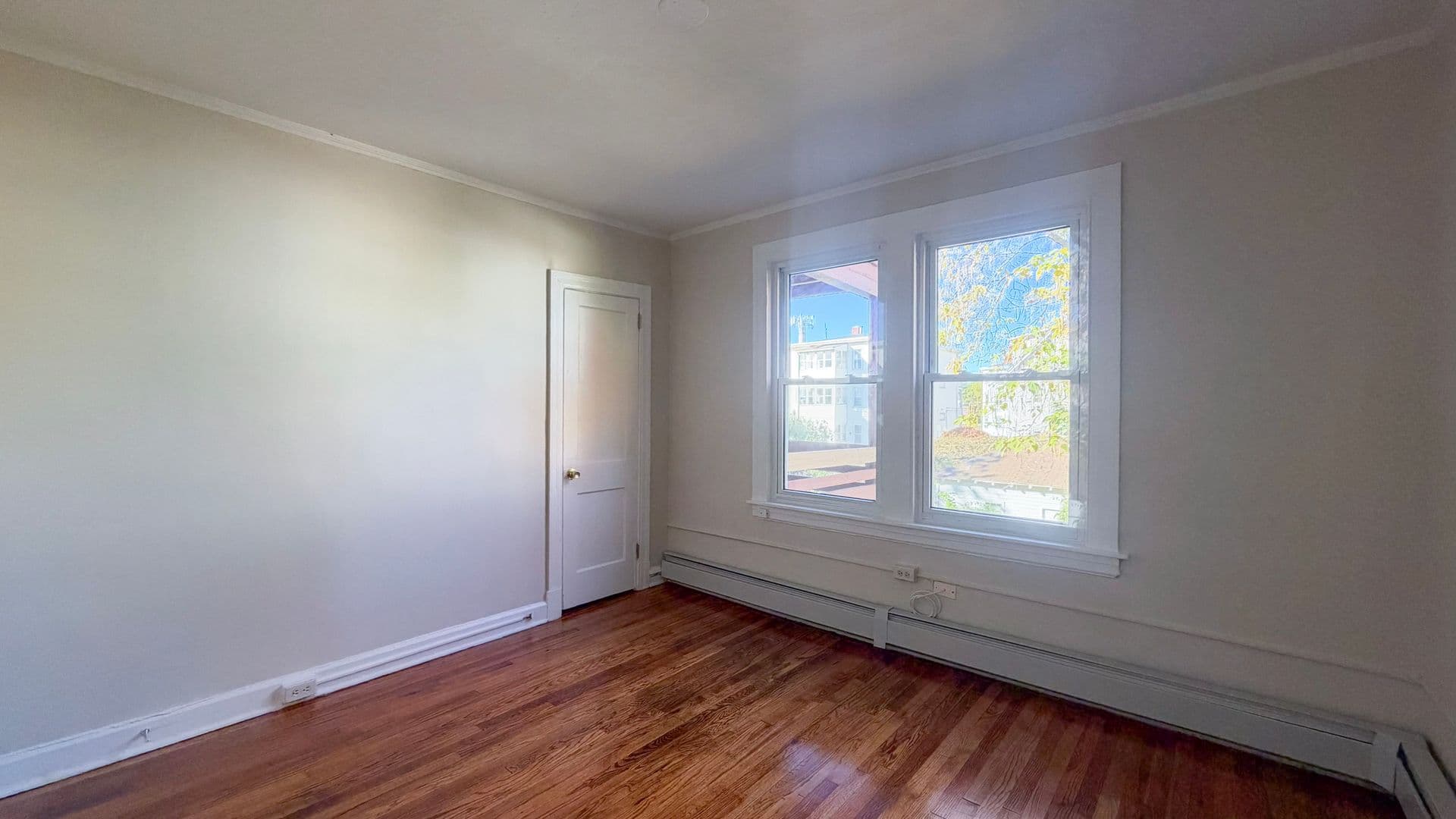 Hartford Apartment: 31-33 Dorothy St