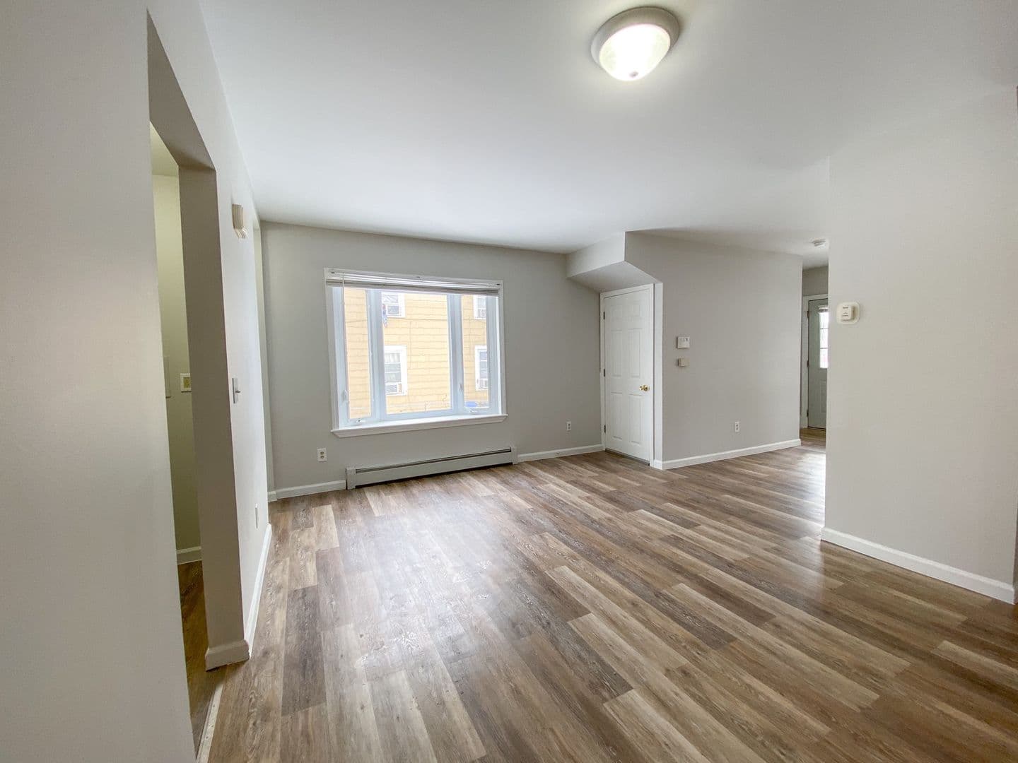 Hartford House: 158 Ward St