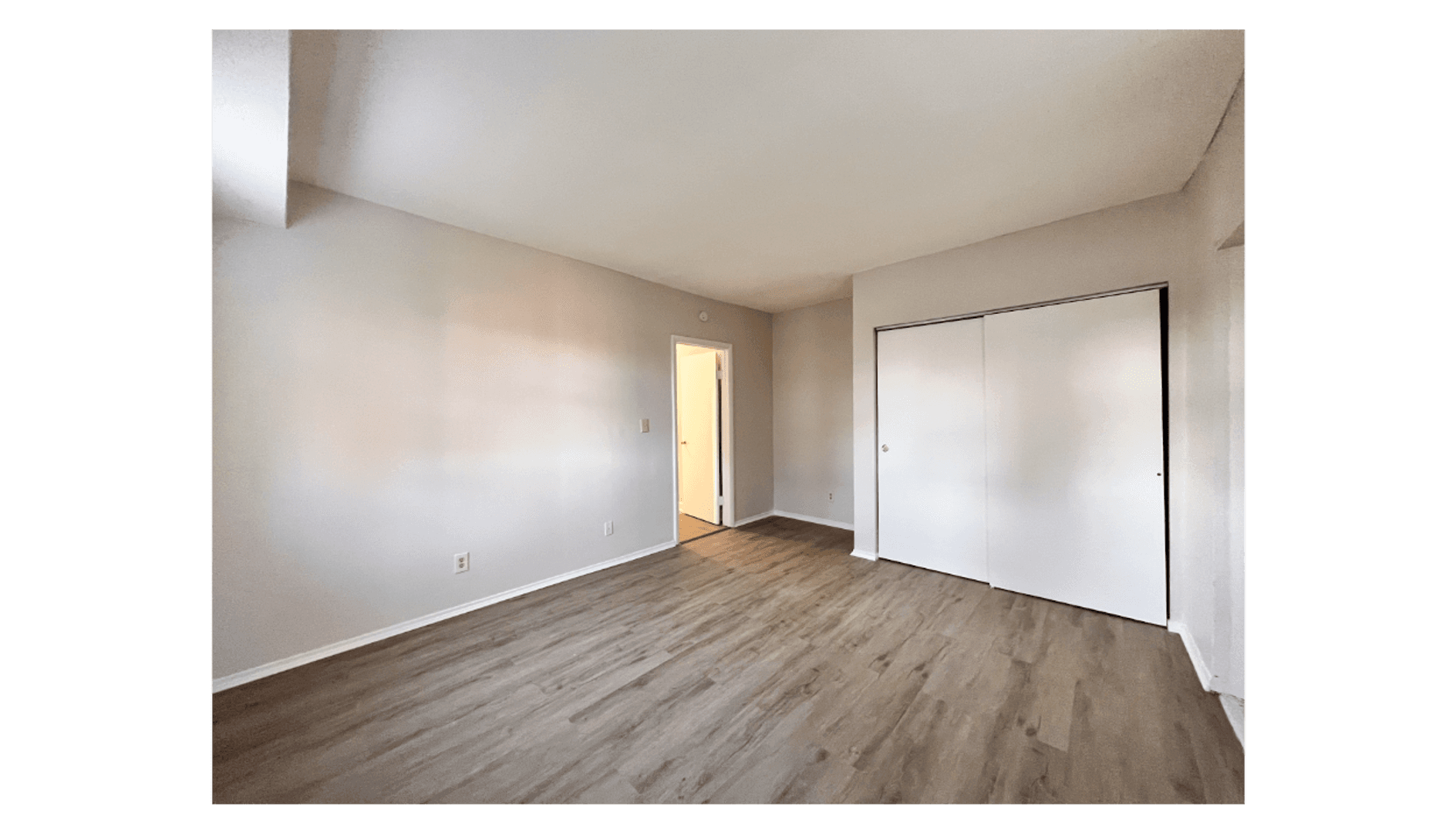 Hartford Apartment: 116 Brook St
