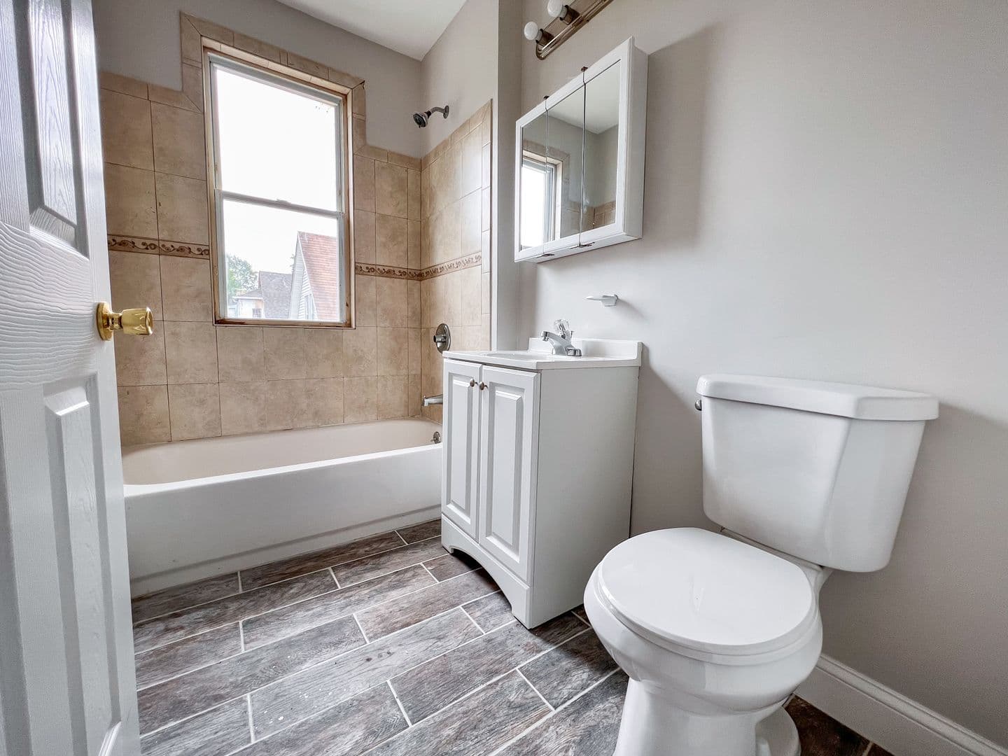 Hartford Apartment: 451-455 Edgewood St