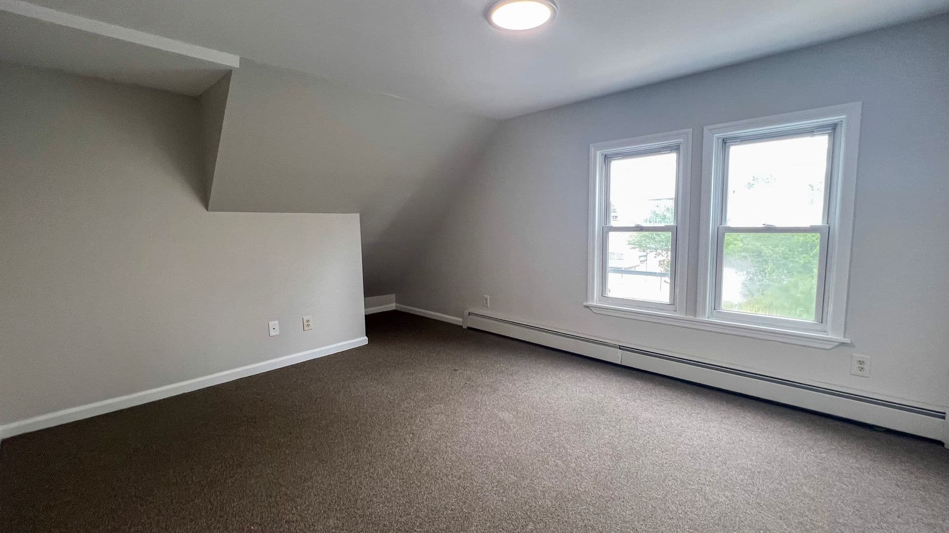 Hartford Apartment: 295 Franklin Ave