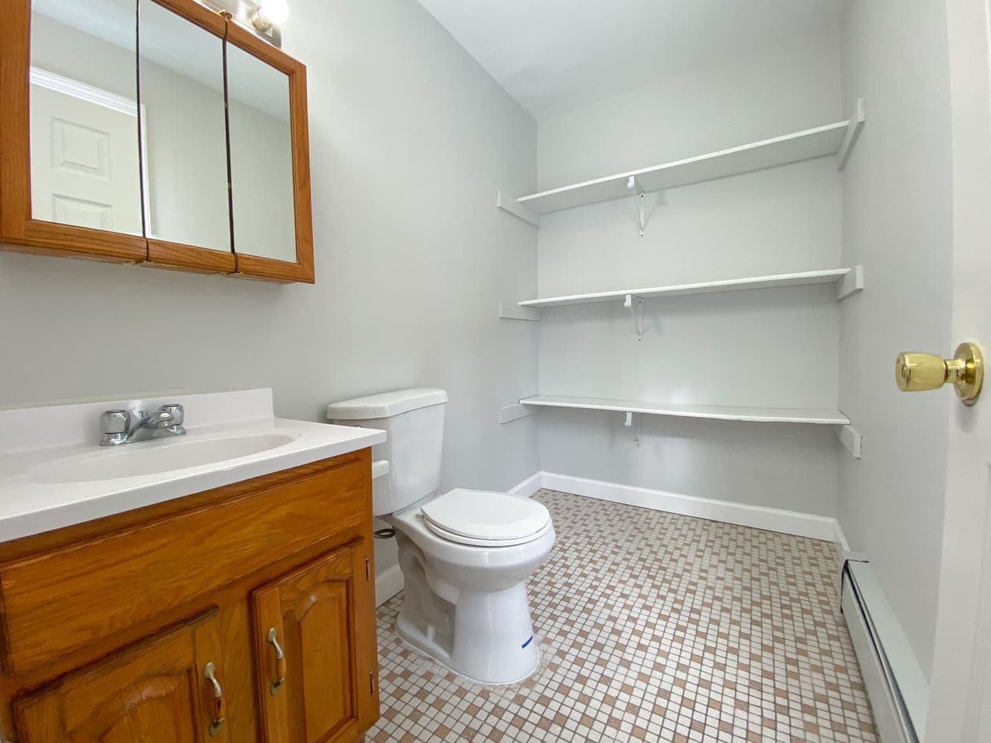 Hartford House: 158 Ward St
