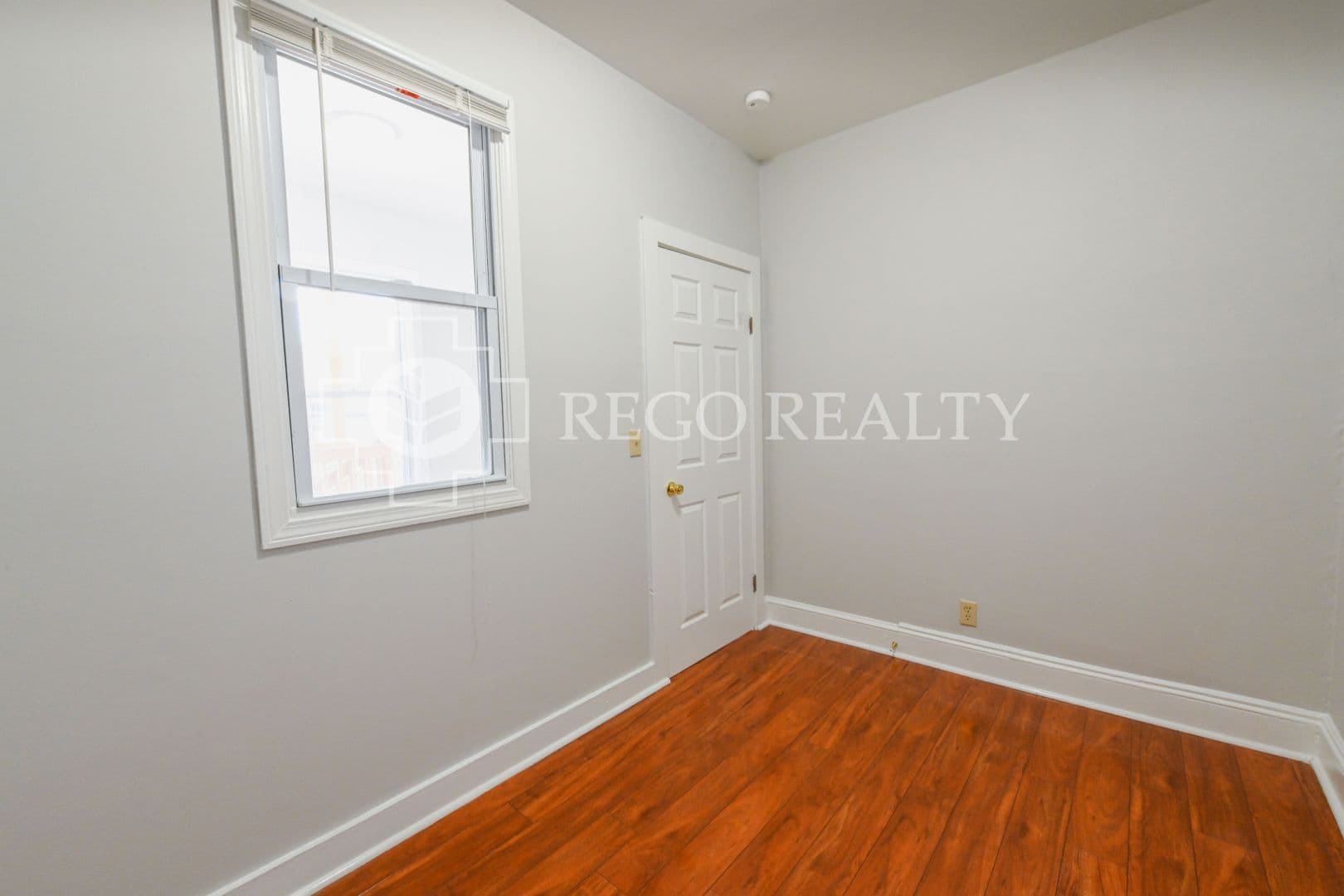 Hartford Apartment: 291 Buckingham St