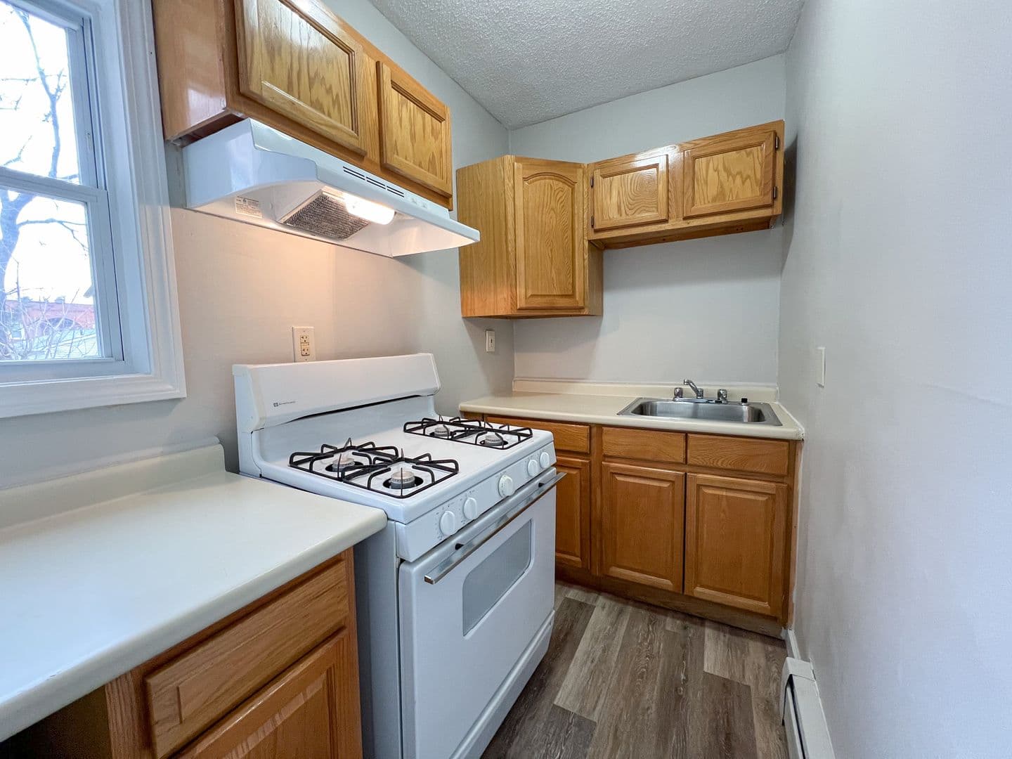 Hartford Apartment: 10 Winter St