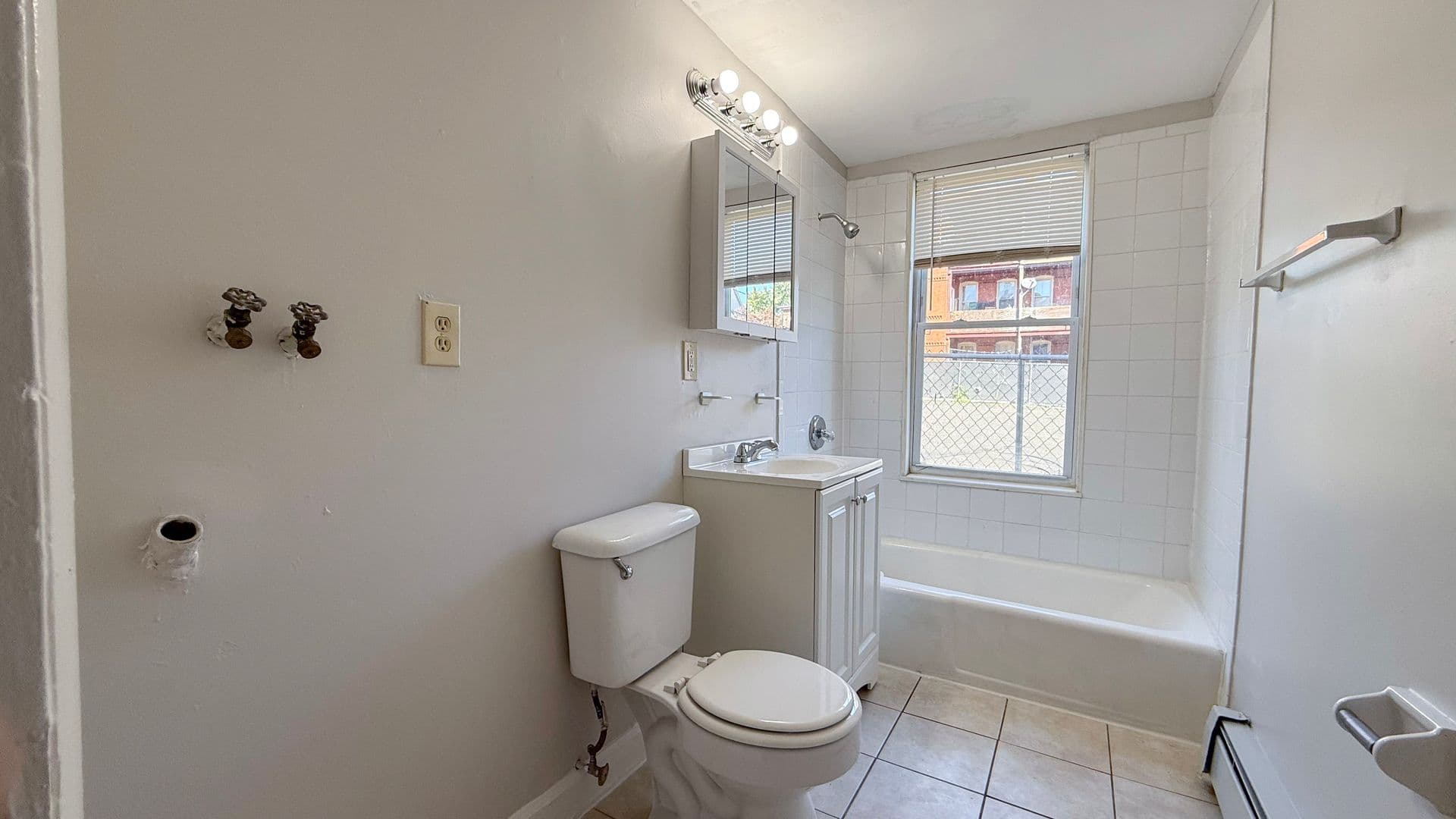 Hartford Apartment: 77-79 Green St