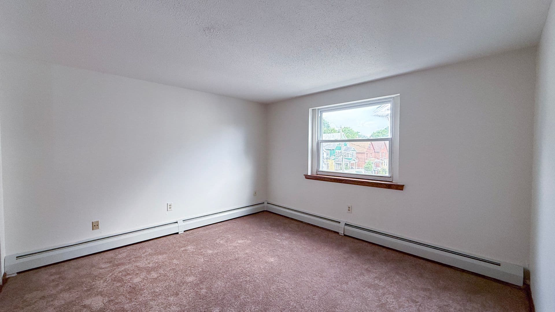 Hartford Apartment: 50 Allen Pl