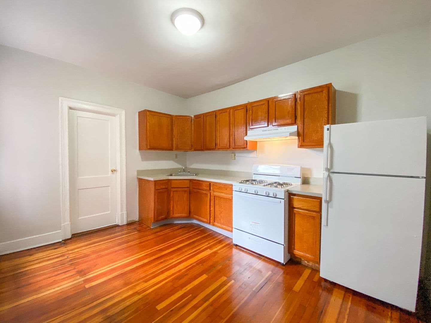 Hartford Apartment: 291 Buckingham St