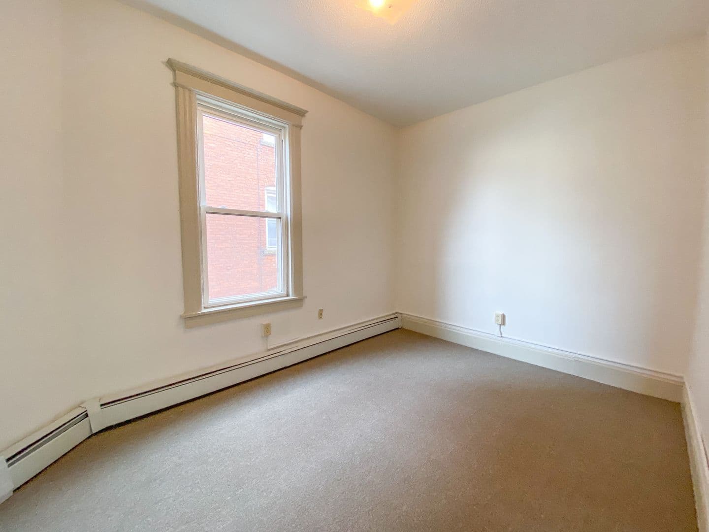 Hartford Apartment: 31-33 Bond St