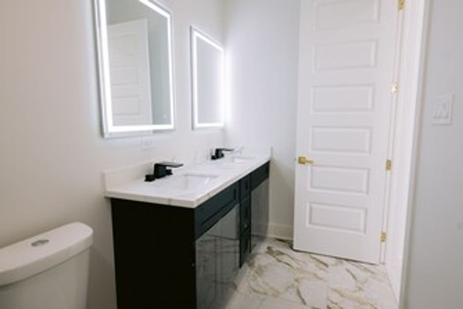 New Orleans Apartment: 1933-35 Iberville St.