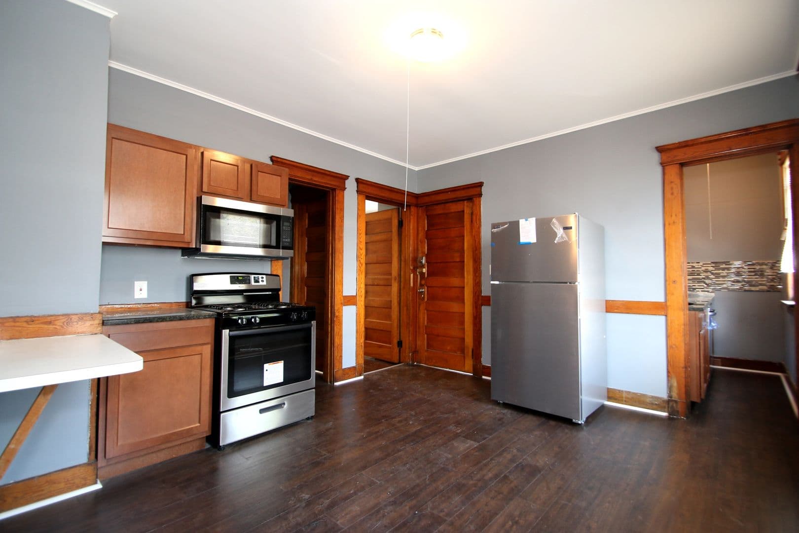 New Haven Apartment: 192 Chatham, 2nd Fl