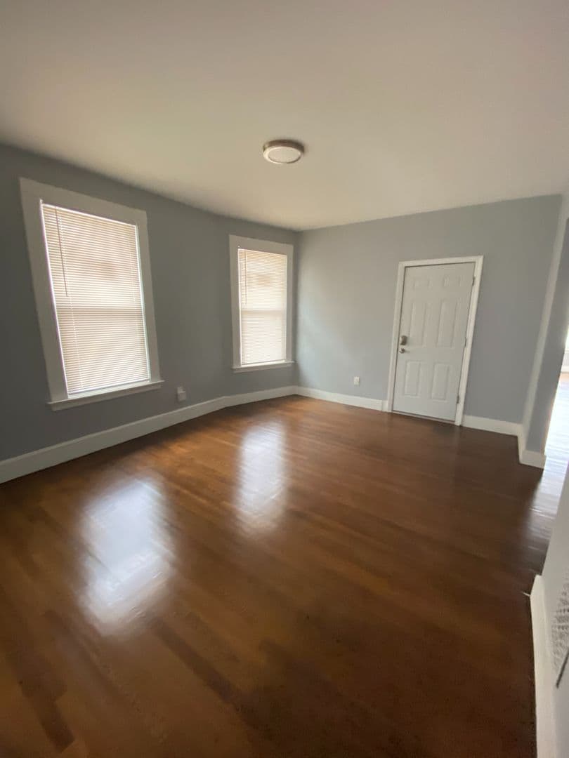 New Haven Apartment: 506 Ferry St
