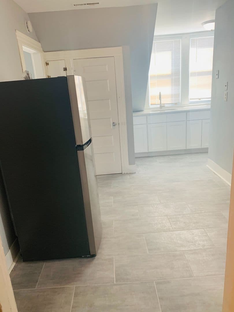 New Haven Apartment: 30 Rowe