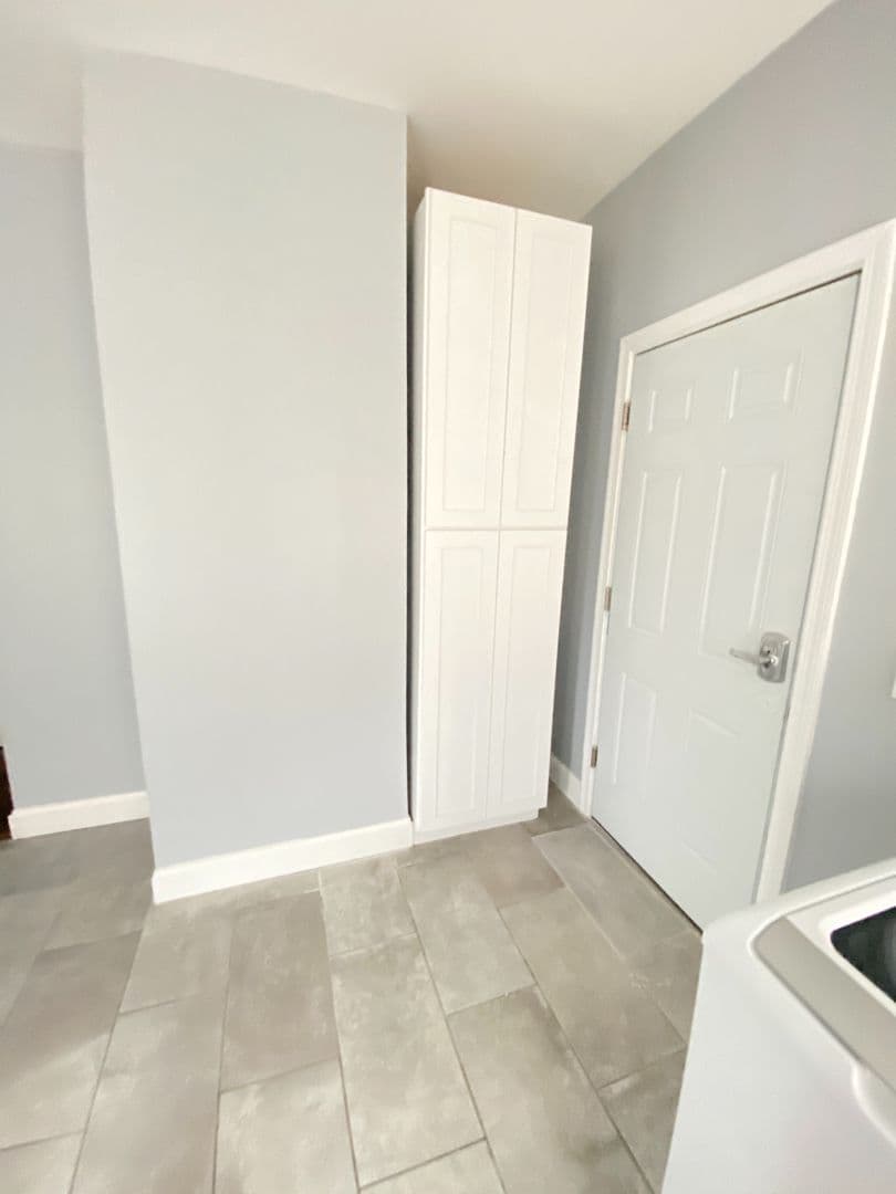 New Haven Apartment: 506 Ferry St