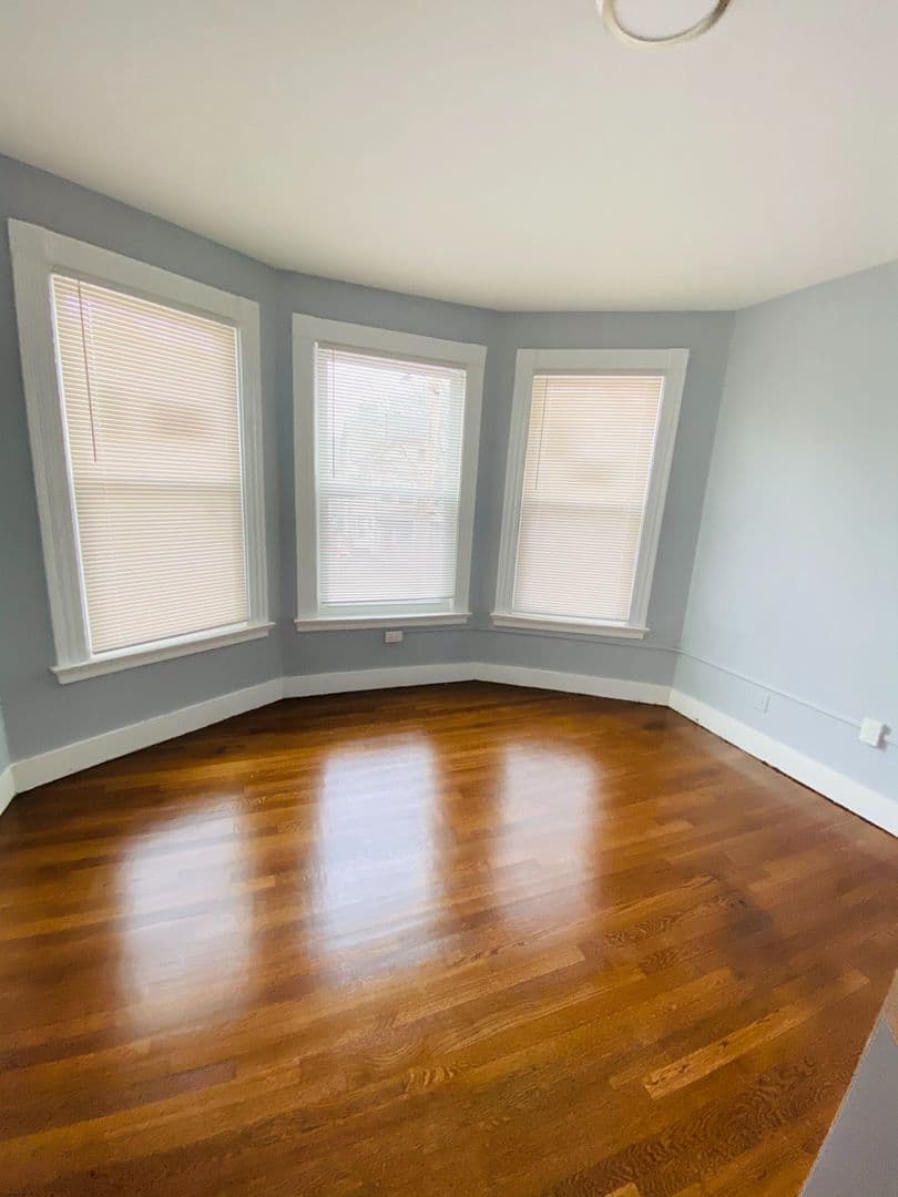 New Haven Apartment: 506 Ferry St