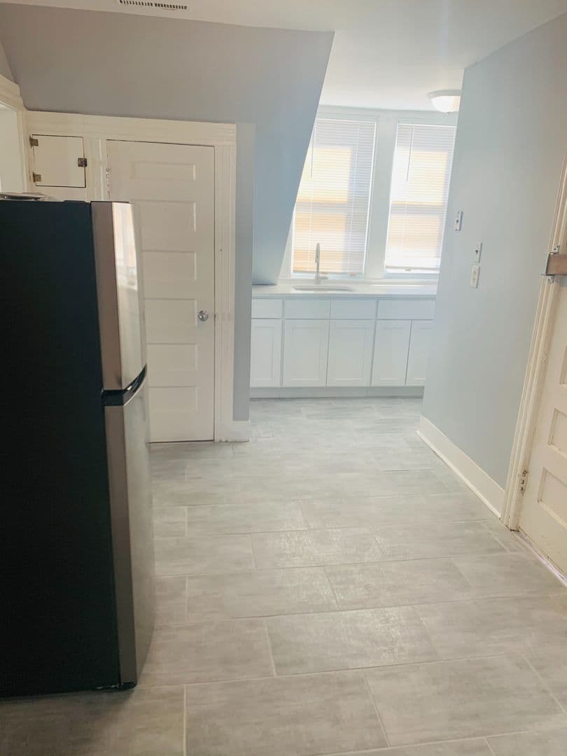 New Haven Apartment: 30 Rowe