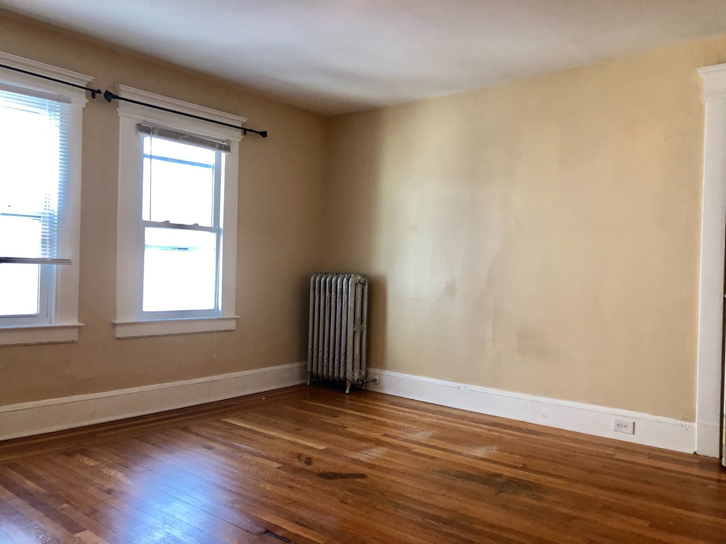 New Haven Apartment: 337 Winthrop