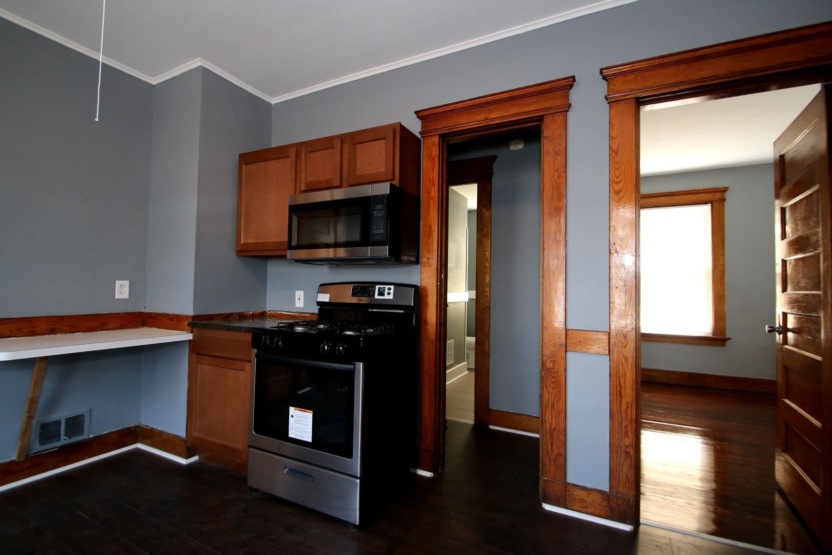 New Haven Apartment: 192 Chatham, 2nd Fl