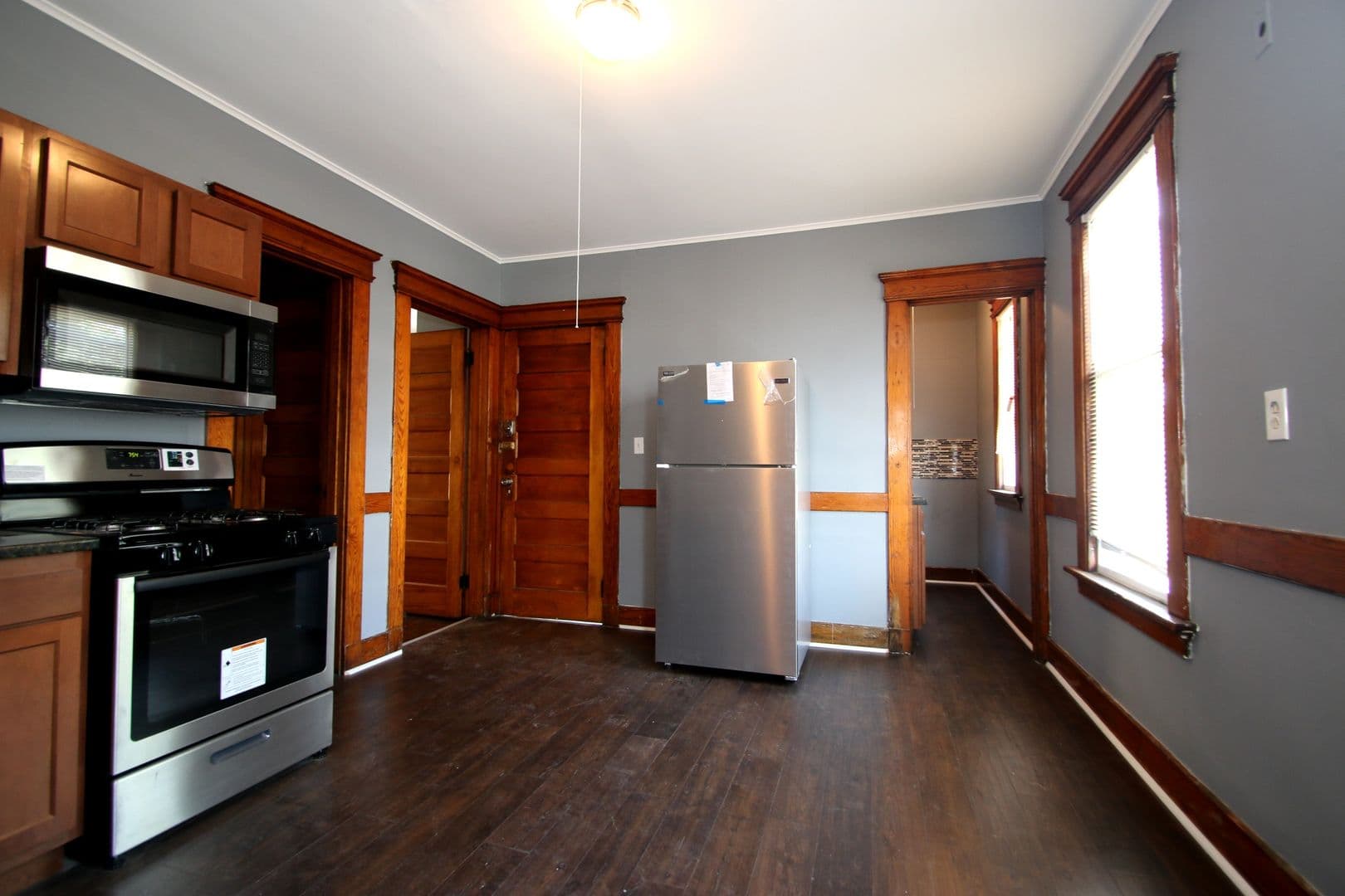 New Haven Apartment: 192 Chatham, 2nd Fl