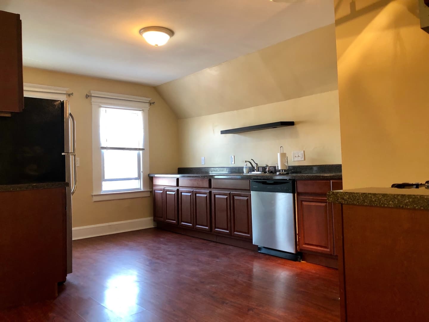 New Haven Apartment: 337 Winthrop