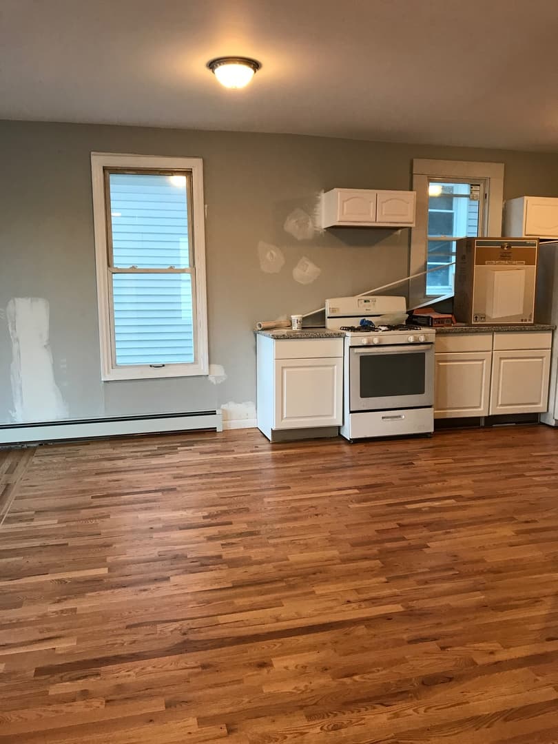 New Haven Apartment: 150 Farren Ave.