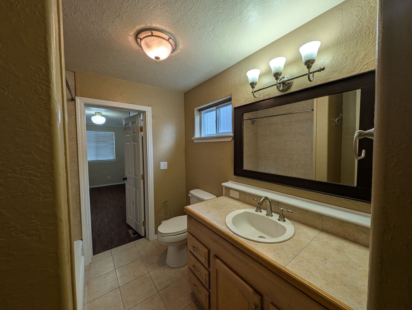 Bremerton House: 657 Pleasant Ave