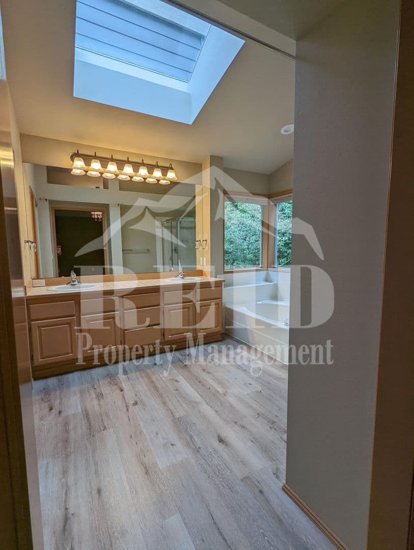 Port Orchard House: 7027 Killeen PL SW