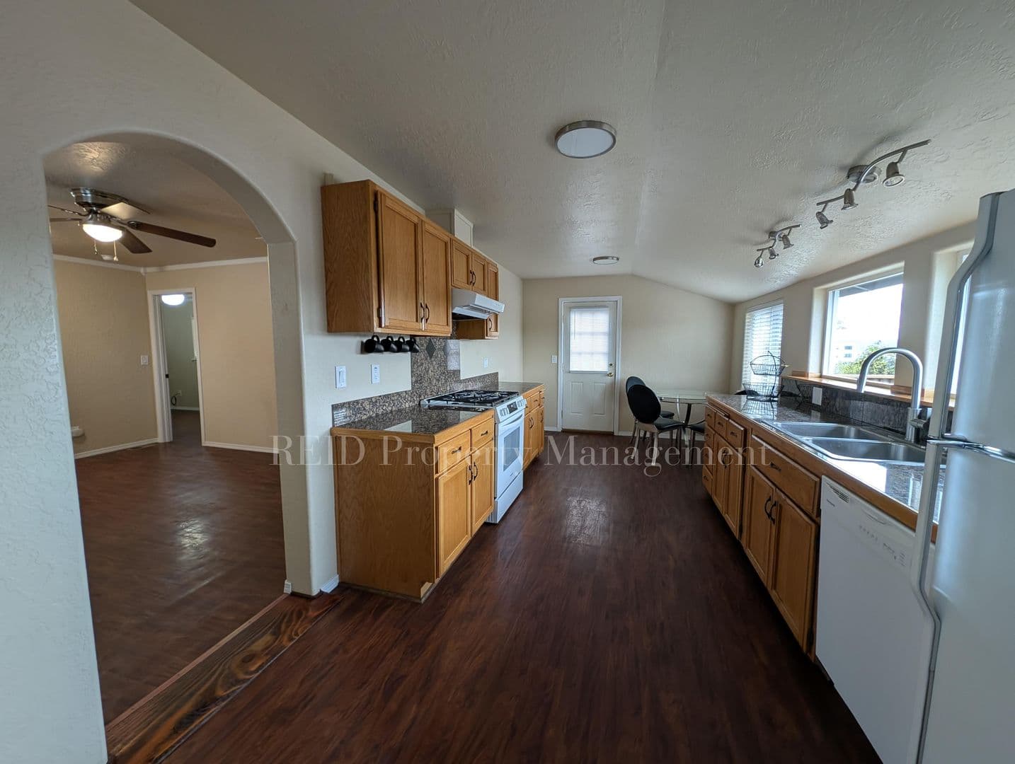 Bremerton House: 657 Pleasant Ave