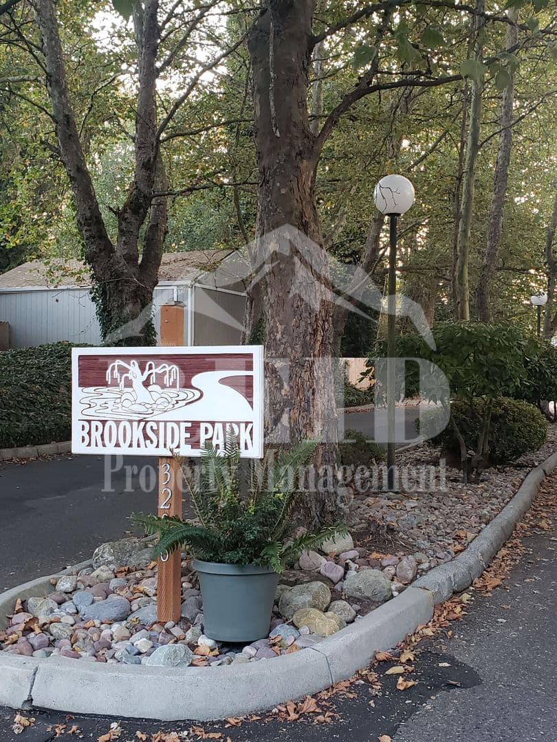 Bremerton Condo: 3206 Pine Road