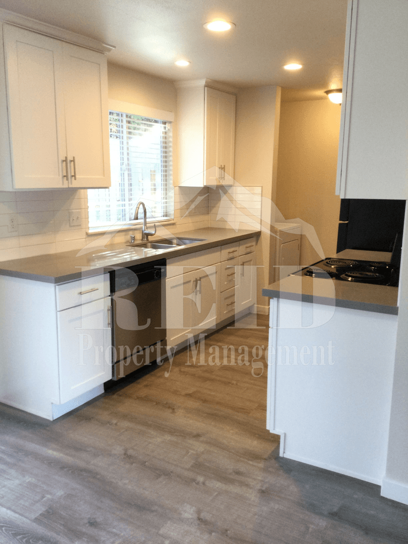 Bremerton Townhome: 2609 25th Street