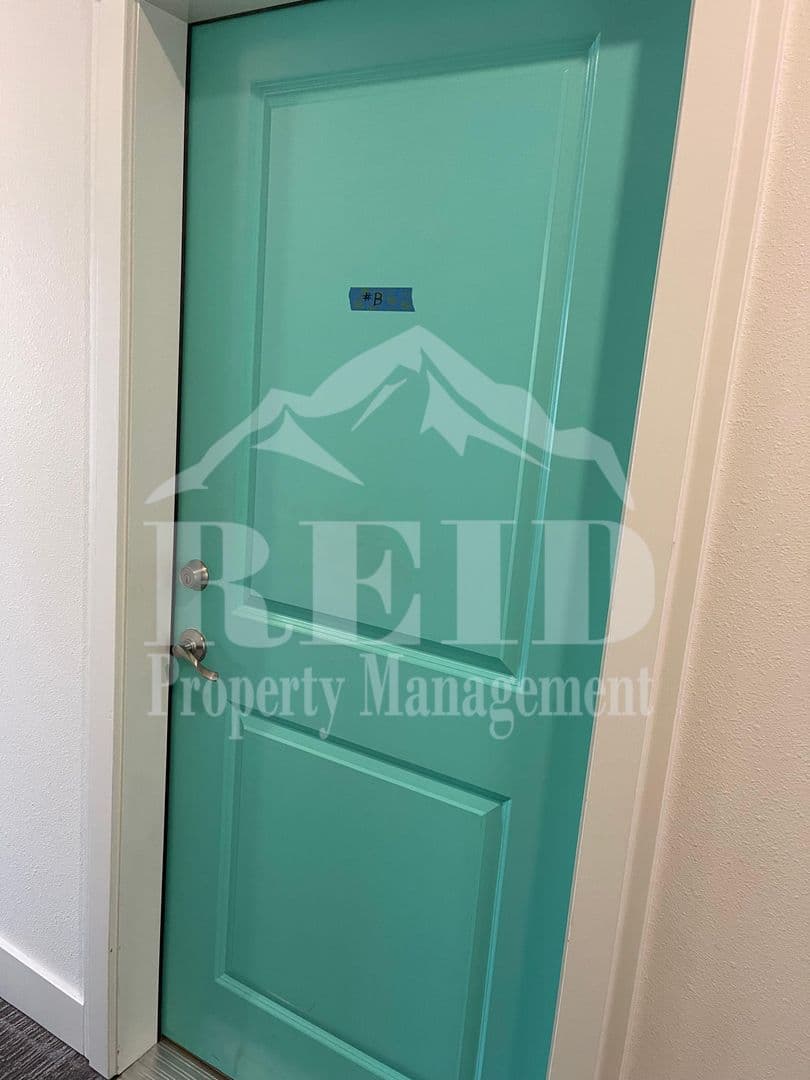 Bremerton House: 602 4th Street, Unit 2A