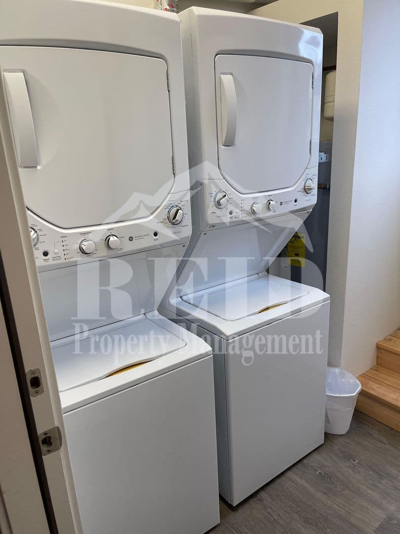 Bremerton House: 602 4th Street, Unit 2A