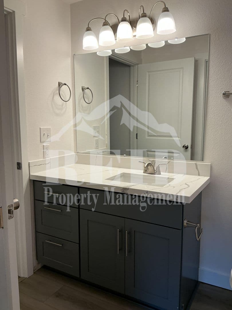 Port Orchard House: 3122 Rustlewood Lane SE