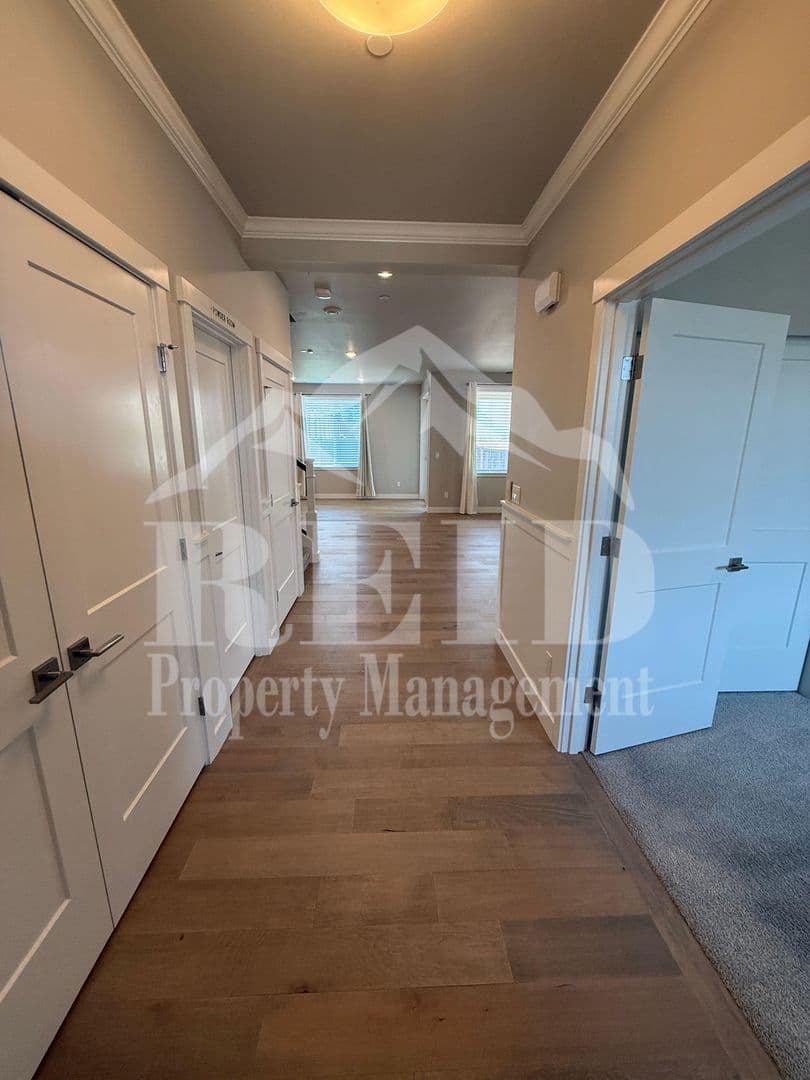 Bremerton House: 1416 Baker Heights Loop