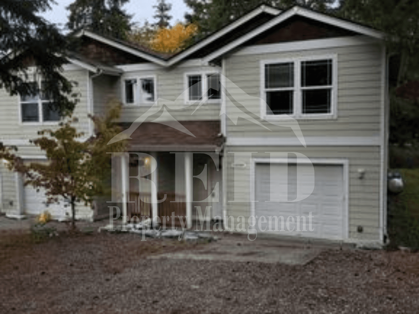 Silverdale House: 10309 Frontier Pl. NW