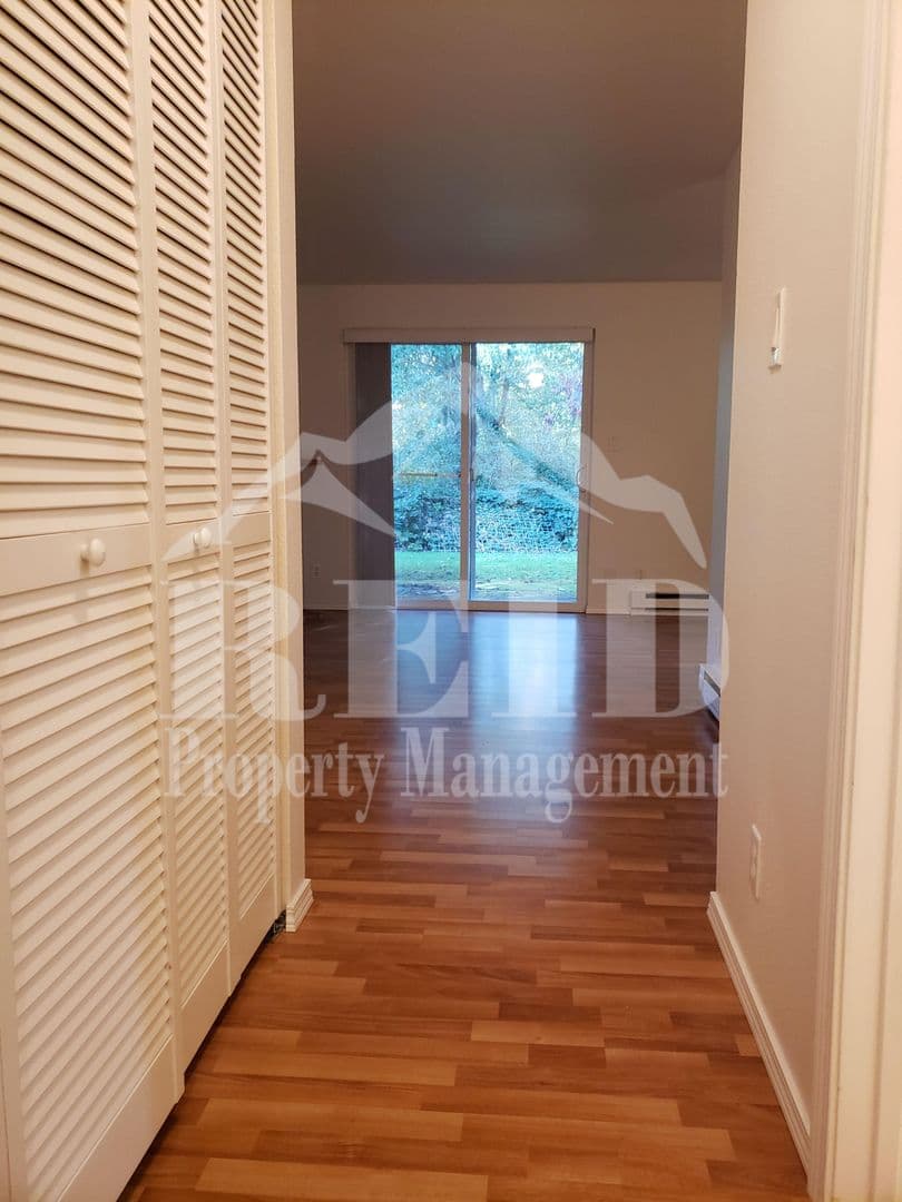 Bremerton Condo: 3206 Pine Road