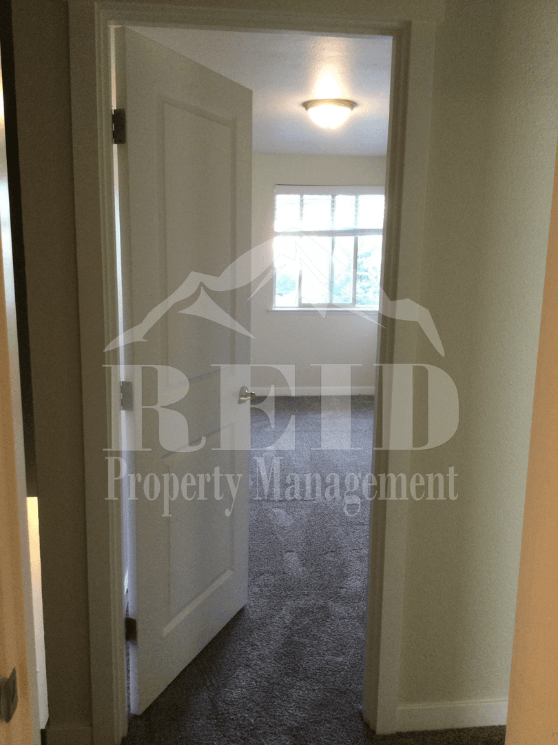 Bremerton Townhome: 2609 25th Street