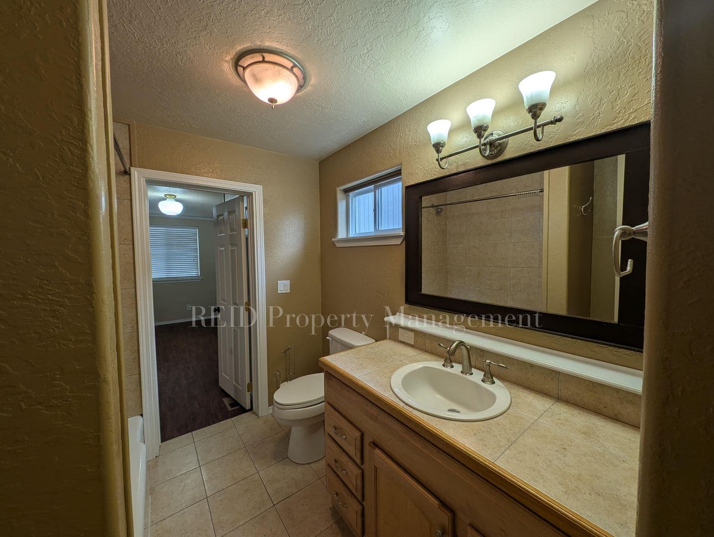 Bremerton House: 657 Pleasant Ave